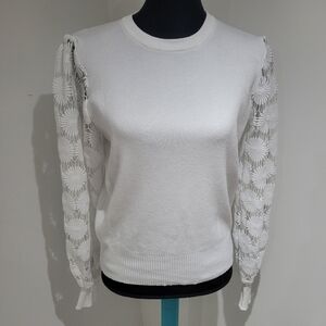 By Clara Women's Floral Lace Sleeve Sweater Medium White Feminine Cottagecore